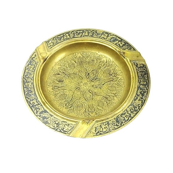 Brass Ashtrays with Tooled Embossed Raised Relief Floral Pattern Vintage - Picture 8 of 8